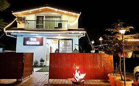 Weekend Vibes Bed & Breakfast Kasauli  India