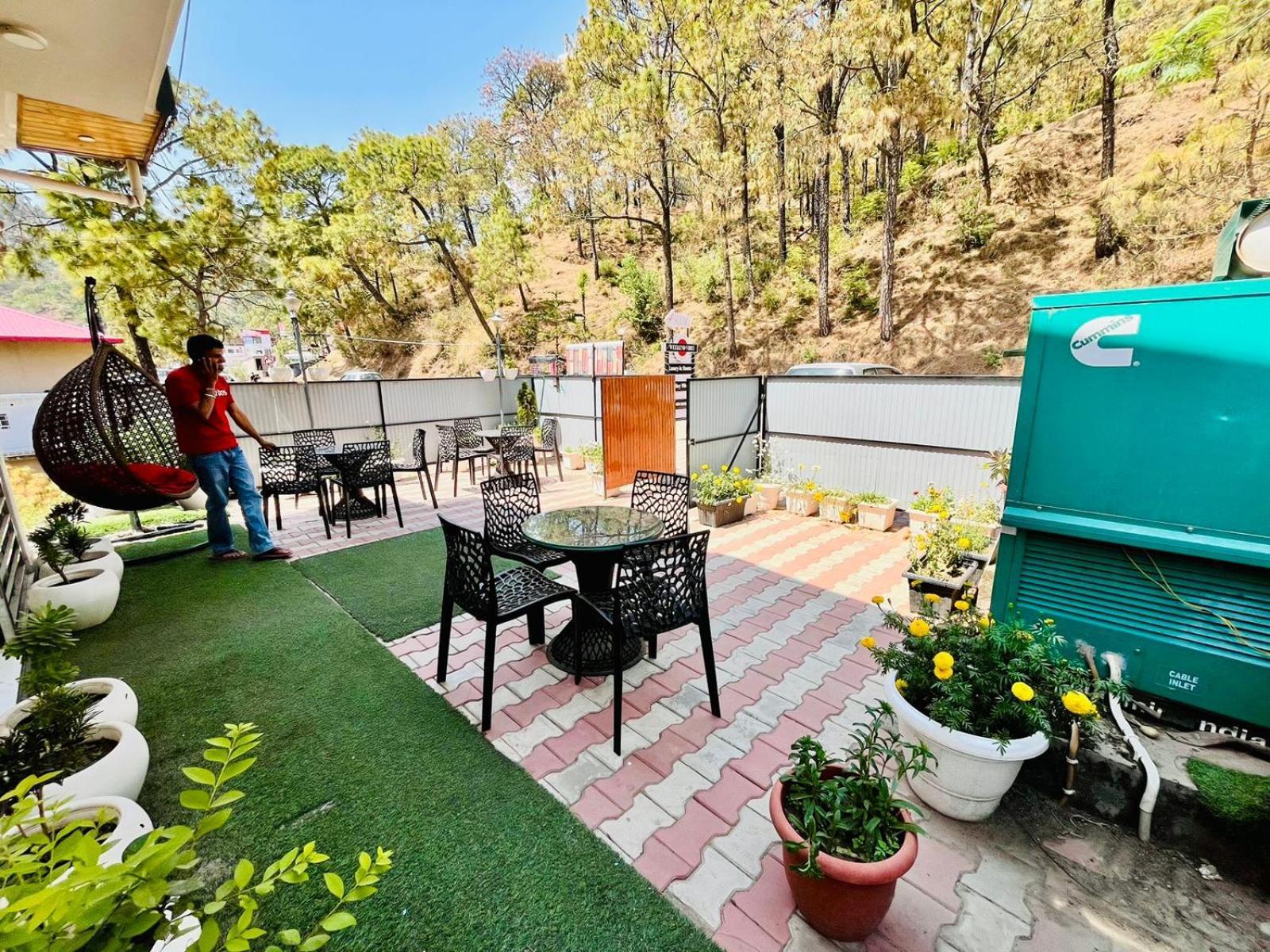Weekend Vibes Bed & Breakfast Kasauli Exterior photo